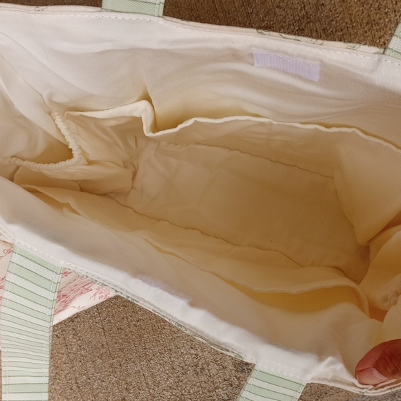 Vintage Style Medium Totes $32 Each - Picture 5 of 6